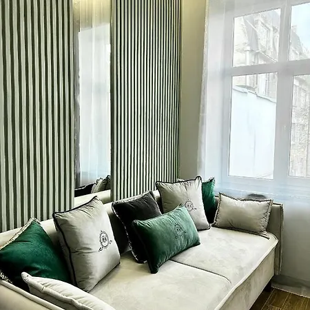 Family Boutique 3 * Lemberg