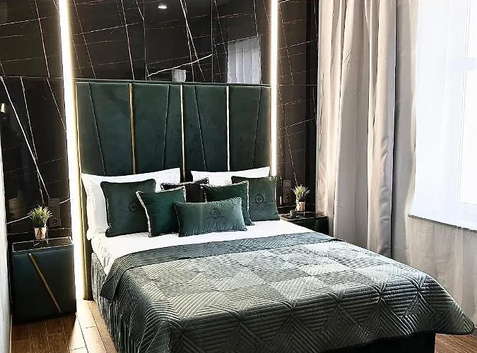 Family Boutique 3 Apartment Lviv