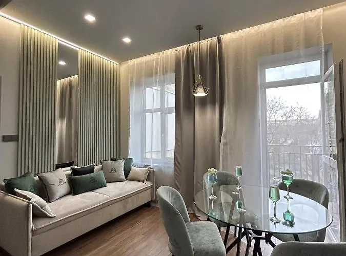 Family Boutique 3 Apartment Lviv